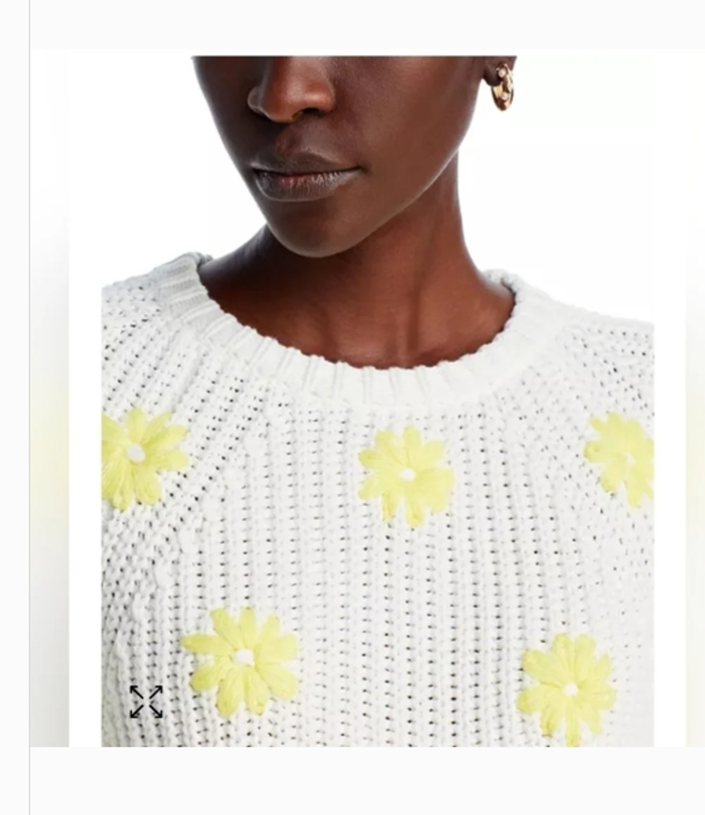 AQUA Bloomingdales Daisy Embroidered Sweater Size XS